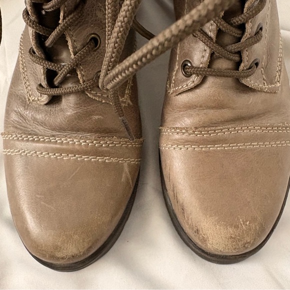 Steve Madden Brown Leather Combat Boots size 8.5 - Picture 4 of 9